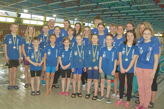 LeineBlitz: Schwimmen: Erfolgreicher Jahresauftakt-Wettkampf In Northeim