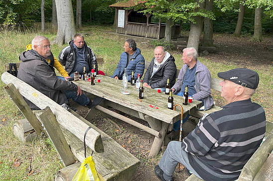 Freundeskreis Ehemalige Alt-Herren aus Hüpede-Oerie setzt Wandertradition fort